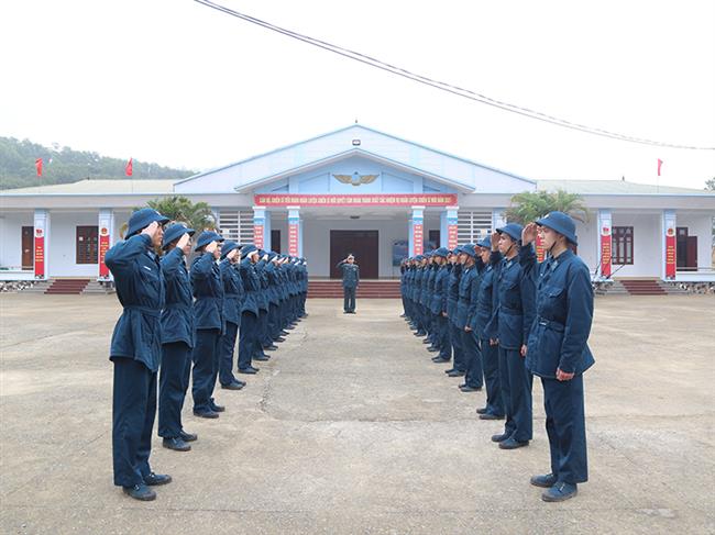 khi-the-thang-dau-huan-luyen-chien-si-moi-o-su-doan-371