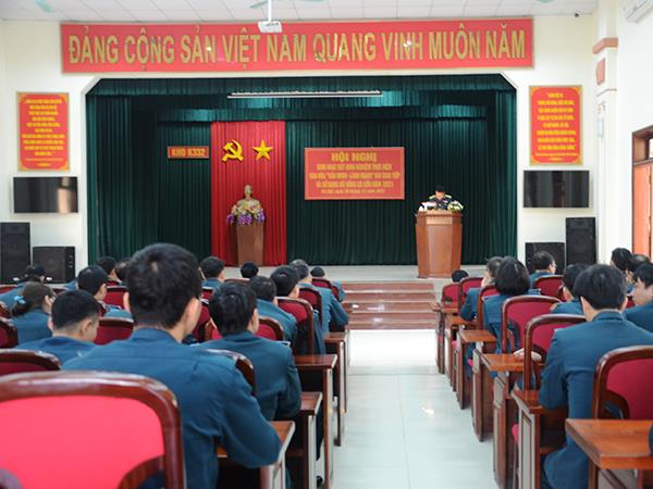 kho-k332-rut-kinh-nghiem-thuc-hien-van-hoa-“van-minh-lanh-manh”-khi-giao-tiep-va-su-dung-do-uong-co-con