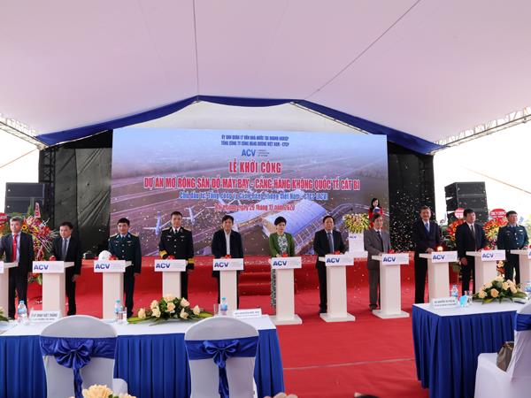khoi-cong-du-an-mo-rong-san-do-may-bay-cang-hang-khong-quoc-te-cat-bi-giai-doan-1