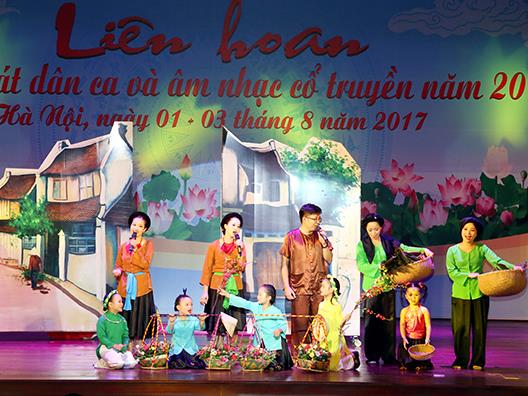 khoi-day-co-vu-phong-trao-hat-ru-hat-dan-ca-va-am-nhac-co-truyen