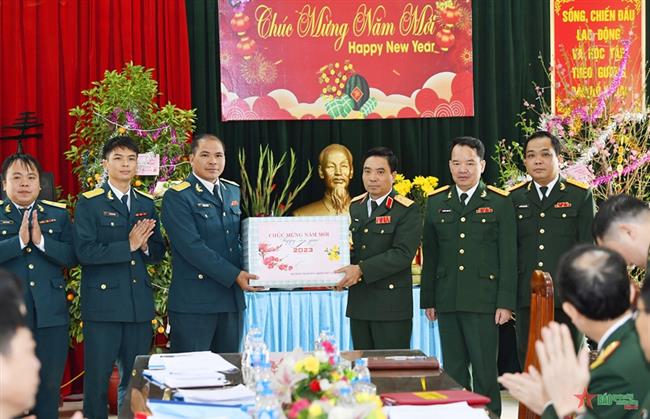 kiem-tra-cong-tac-san-sang-chien-dau-tai-tieu-doan-ten-lua-77