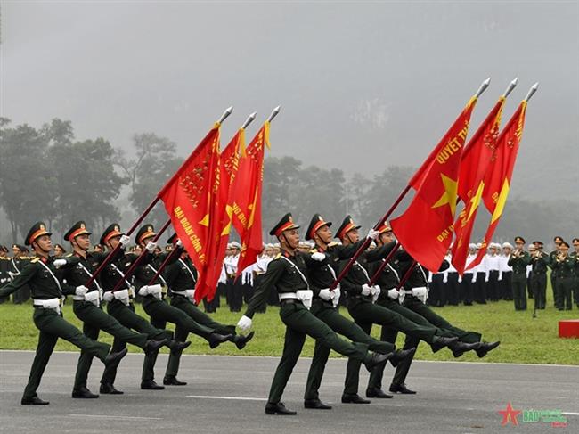 kien-dinh-doi-sach-“trong-am-ngoai-em”-“noi-yen-ngoai-tinh”