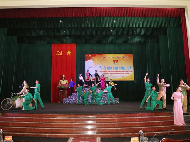 lu-doan-26-to-chuc-giao-luu-van-nghe-“80-nam-viet-tiep-ban-hung-ca”