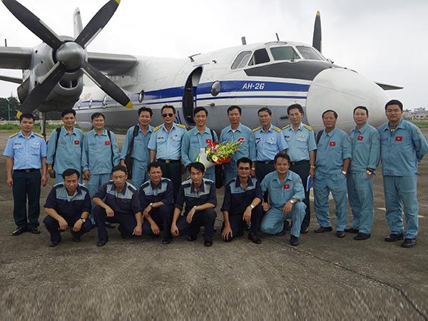 lu-doan-918-tang-cuong-huan-luyen-hon-hop-cac-loai-may-bay