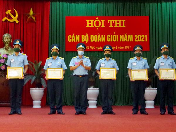 lu-doan-918-to-chuc-hoi-thi-can-bo-doan-gioi-nam-2021