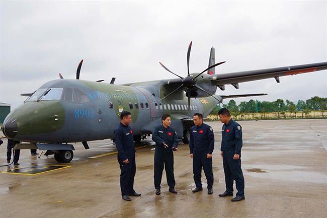 lu-doan-918-to-chuc-thanh-cong-ban-bay-can-bo-dau-xuan-at-ty-2025