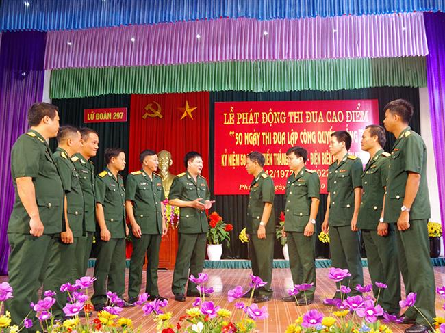 lu-doan-phong-khong-297-phat-dong-dot-thi-dua-cao-diem-chao-mung-ky-niem-50-nam-chien-thang-“ha-noi-dien-bien-phu-tren-khong”