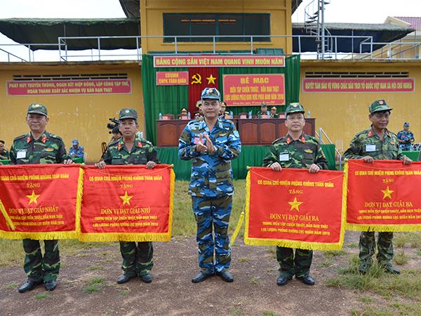 luc-luong-phong-khong-luc-quan-khu-vuc-phia-nam-thuc-hanh-dien-tap-ban-dan-that