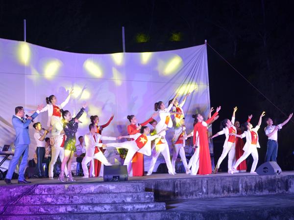 mang-tieng-hat-den-voi-bo-doi-canh-troi-phuong-nam