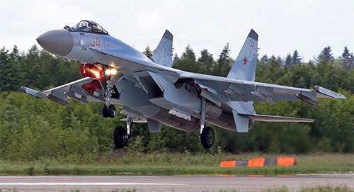 may-bay-pak-fa-co-kha-nang-tang-hinh-la-nho-vat-lieu-tong-hop