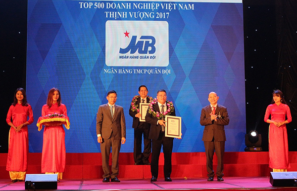 mb-dan-dau-nhom-ngan-hang-co-phan-trong-bang-xep-hang-bp-500-500-doanh-nghiep-viet-nam-thinh-vuong-2017