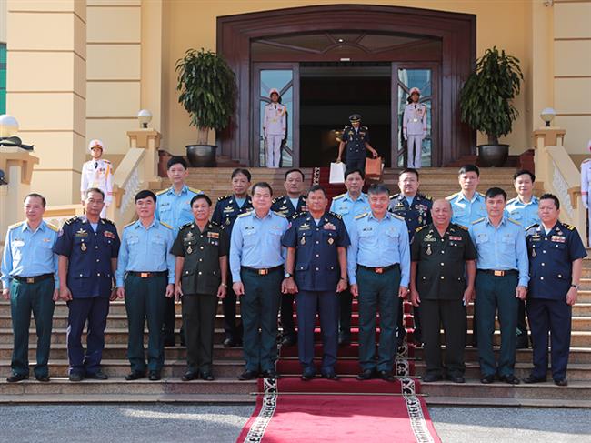 nang-cao-vi-the-uy-tin-va-suc-manh-cua-quan-chung-phong-khong-khong-quan