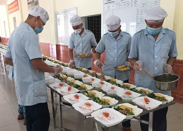 nghia-tinh-nguoi-linh-canh-troi-trong-tam-dich