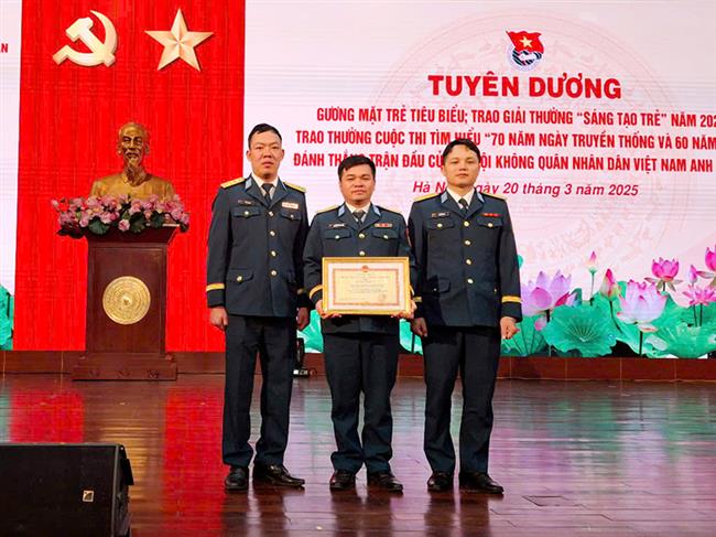 nguoi-co-duyen-voi-cac-giai-thuong