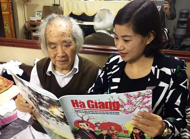 nhac-si-nha-bao-chien-si-thanh-phuc-tan-tam-cho-moi-chuong-trinh-len-song
