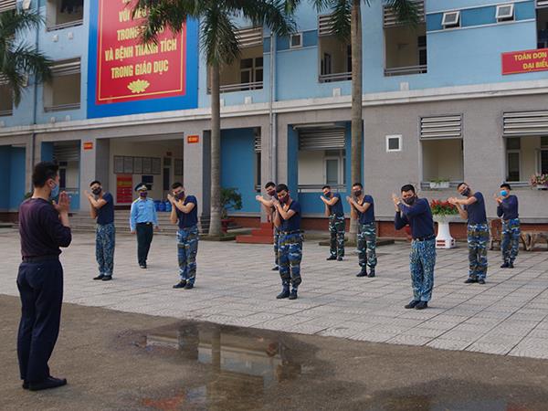 nhieu-cach-lam-hay-trong-phong-chong-dich-covid-19