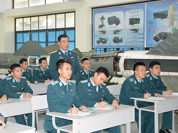 nhung-diem-moi-ve-tuyen-sinh-quan-su-nam-2018