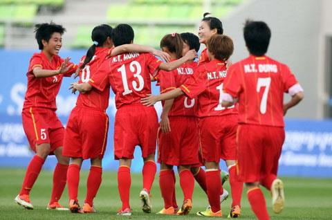 nhung-hy-vong-va-niem-vui-moi-cho-doi-tuyen-bong-da-nu-viet-nam