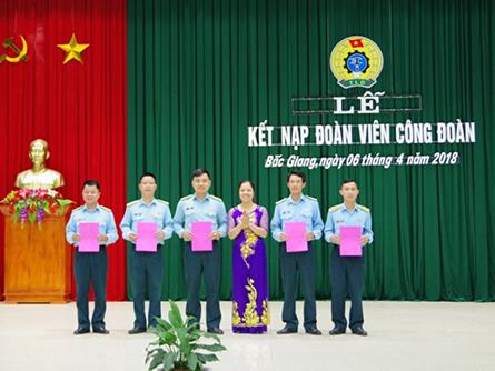 phat-trien-doan-vien-va-cham-lo-xay-dung-to-chuc-cong-doan