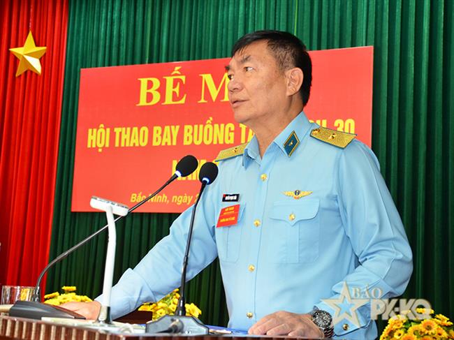 quan-chung-phong-khong-khong-quan-be-mac-hoi-thao-bay-buong-tap-lai-su-30-nam-2026