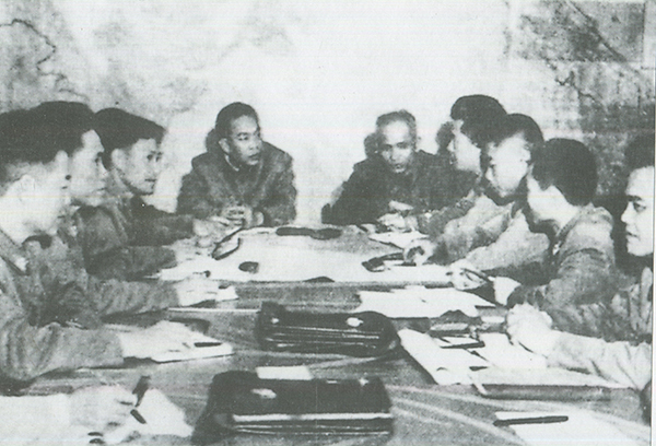 quan-chung-phong-khong-khong-quan-chuan-bi-moi-mat-cho-tong-tien-cong-chien-luoc-mua-xuan-1975