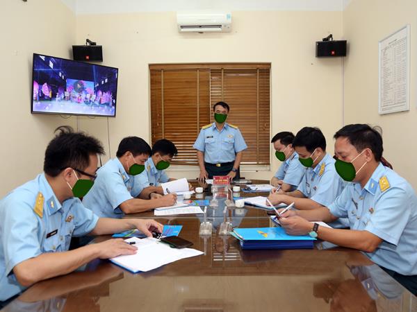 hop-ban-to-chuc-ban-giam-khao-hoi-thi-can-bo-doan-gioi-cap-quan-chung-phong-khong-khong-quan-nam-2021