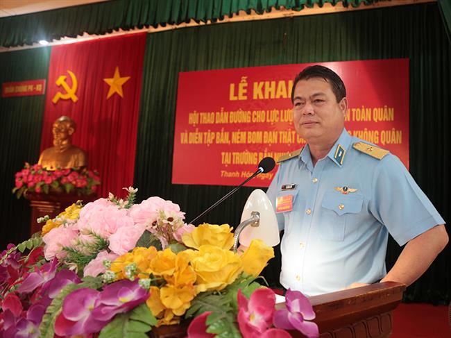 quan-chung-phong-khong-khong-quan-khai-mac-hoi-thao-dan-duong-cho-luc-luong-khong-quan-toan-quan-va-dien-tap-ban-nem-bom-dan-that-cho-luc-luong-khong-quan