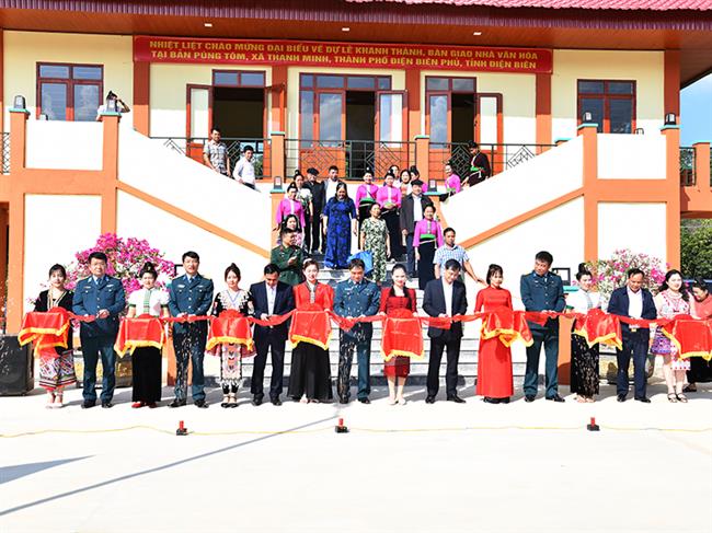 quan-chung-phong-khong-khong-quan-khanh-thanh-va-ban-giao-nha-van-hoa-ban-pung-tom-xa-thanh-minh-tp-dien-bien-phu-tinh-dien-bien