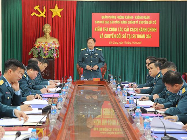 quan-chung-phong-khong-khong-quan-kiem-tra-cong-tac-cai-cach-hanh-chinh-chuyen-doi-so-va-ket-qua-sau-mot-thang-ra-quan-huan-luyen-huan-luyen-chien-si-moi-tai-cac-don-vi-phia-bac