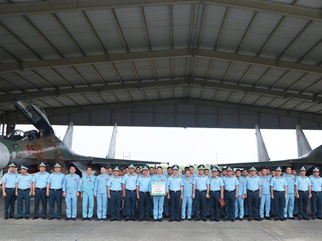 quan-chung-phong-khong-khong-quan-kiem-tra-cong-tac-chuan-bi-cho-nhiem-vu-a50-cua-luc-luong-khong-quan