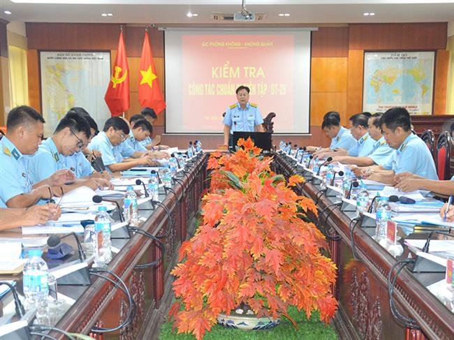 quan-chung-phong-khong-khong-quan-kiem-tra-cong-tac-chuan-bi-dien-tap-cua-hoc-vien-phong-khong-khong-quan