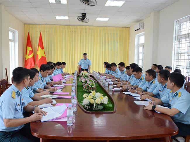 quan-chung-phong-khong-khong-quan-kiem-tra-huan-luyen-san-sang-chien-dau-va-cong-tac-cai-cach-hanh-chinh-chuyen-doi-so-tai-su-doan-372-va-su-doan-375
