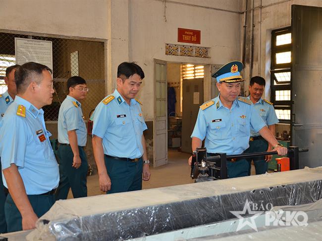 quan-chung-phong-khong-khong-quan-kiem-tra-ket-qua-xay-dung-don-vi-vung-manh-toan-dien-“mau-muc-tieu-bieu”-nam-2026-tai-lu-doan-28