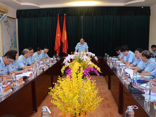 quan-chung-phong-khong-khong-quan-kiem-tra-toan-dien-tai-su-doan-375