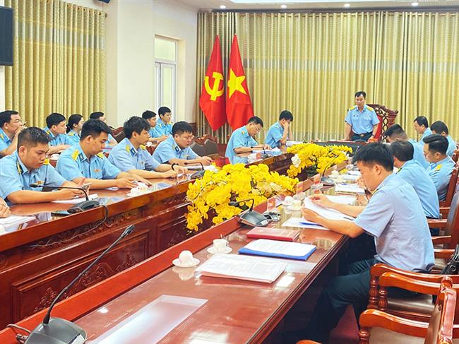 quan-chung-phong-khong-khong-quan-nghiem-thu-phieu-dieu-tra-co-so-hanh-chinh-nam-2026-doi-voi-cac-co-quan-don-vi