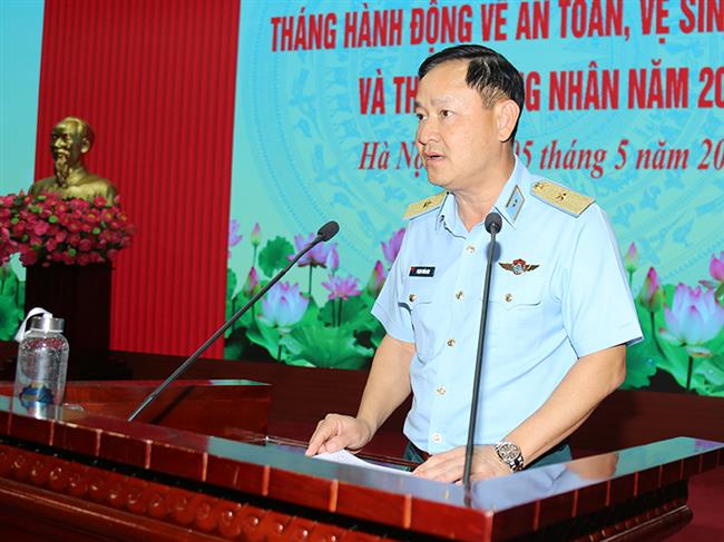 quan-chung-phong-khong-khong-quan-to-chuc-le-phat-dong-huong-ung-thang-hanh-dong-ve-an-toan-ve-sinh-lao-dong-va-thang-cong-nhan-nam-2026