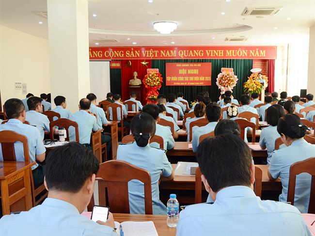 quan-chung-phong-khong-khong-quan-tap-huan-cong-tac-thu-vien-nam-2025