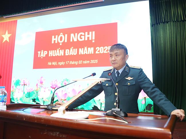 quan-chung-phong-khong-khong-quan-to-chuc-hoi-nghi-tap-huan-dau-nam-2025