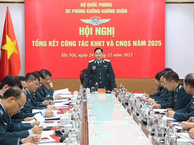 quan-chung-phong-khong-khong-quan-to-chuc-hoi-nghi-tong-ket-cong-tac-khoa-hoc-ky-thuat-va-cong-nghe-quan-su-nam-2025