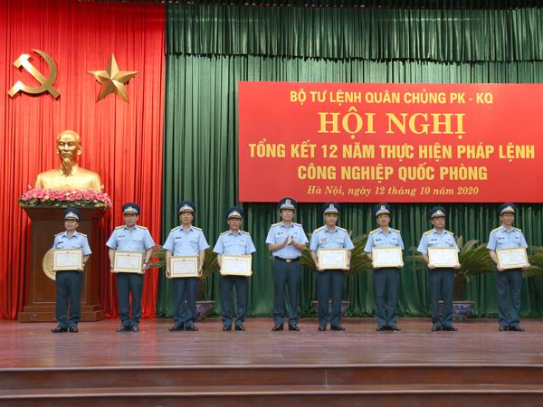 quan-chung-phong-khong-khong-quan-tong-ket-12-nam-thuc-hien-phap-lenh-cong-nghiep-quoc-phong-2008-2020