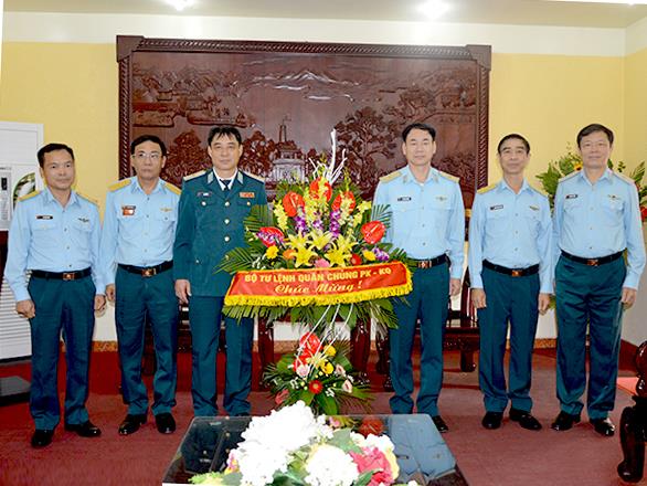 quan-chung-pk-kq-chuc-mung-cac-hoc-vien-nha-truong-nhan-ngay-nha-giao-viet-nam-20-11