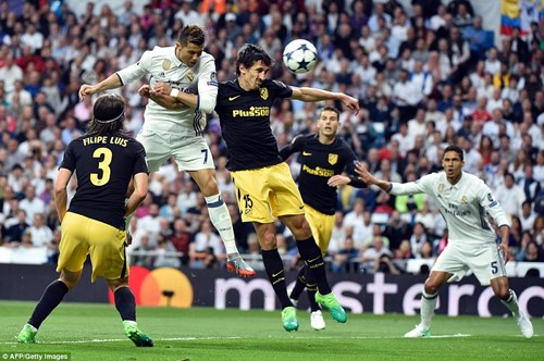ronaldo-lap-hat-trick-real-dat-mot-chan-vao-chung-ket