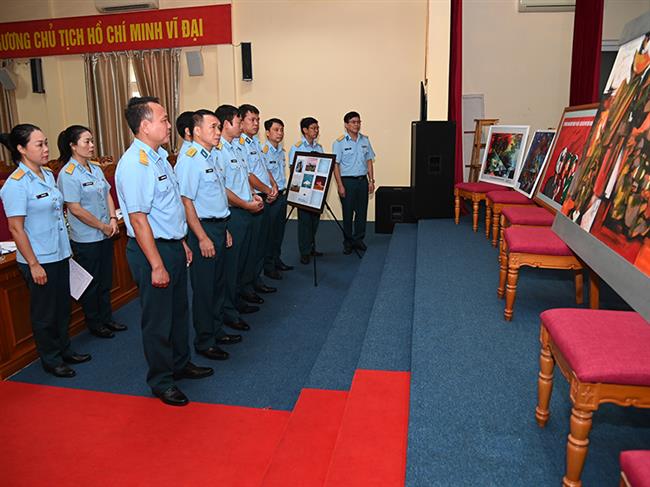 soi-noi-cac-hoat-dong-huong-toi-ky-niem-50-nam-chien-thang-“ha-noi-dien-bien-phu-tren-khong”