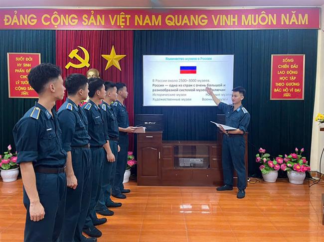 soi-noi-gio-hoc-ngoai-khoa-tieng-nga-o-tieu-doan-7