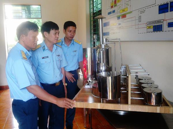 su-doan-363-to-chuc-hoi-thi-“sang-kien-cai-tien-mo-hinh-trang-bi-huan-luyen-hau-can”-nam-2018