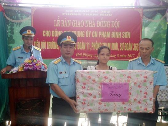 su-doan-363-to-chuc-khanh-thanh-va-trao-“nha-dong-doi”-cho-gia-dinh-quan-nhan-co-hoan-canh-dac-biet-kho-khan