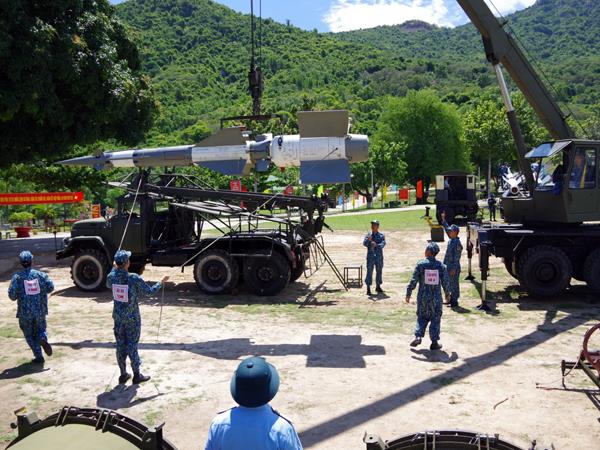 su-doan-363-va-su-doan-377-to-chuc-hoi-thao-dien-tap-phan-doi-ky-thuat-c-125m-nam-2021