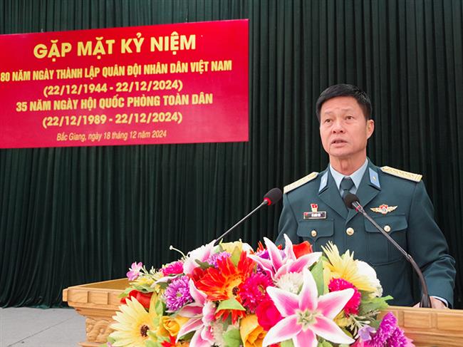 su-doan-365-to-chuc-gap-mat-ky-niem-80-nam-ngay-thanh-lap-quan-doi-nhan-dan-viet-nam-35-nam-ngay-hoi-quoc-phong-toan-dan