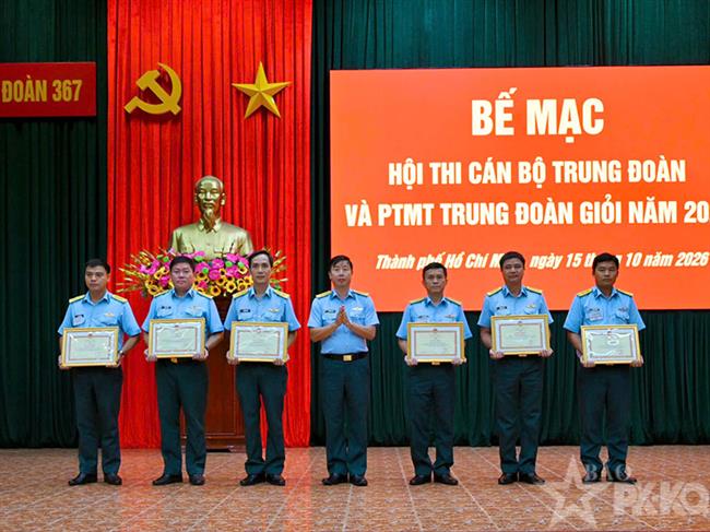 su-doan-367-chu-trong-ren-ban-linh-nang-tam-doi-ngu-can-bo