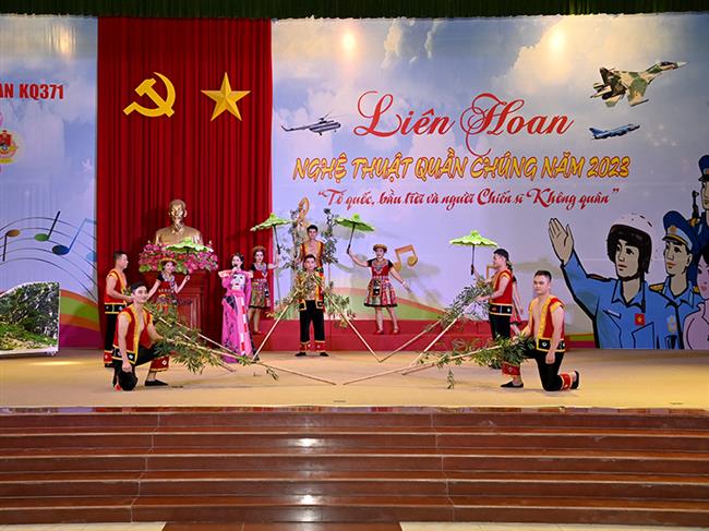 su-doan-371-to-chuc-lien-hoan-nghe-thuat-quan-chung-nam-2023